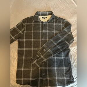 EXPRESS Soft and Cozy Black Plaid Cotton Flannel Long Sleeve Shirt Men’s Small